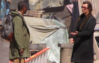 Illustration for article titled Gary Oldman Gives Great Villain On Set Of Denzel's Book Of Eli